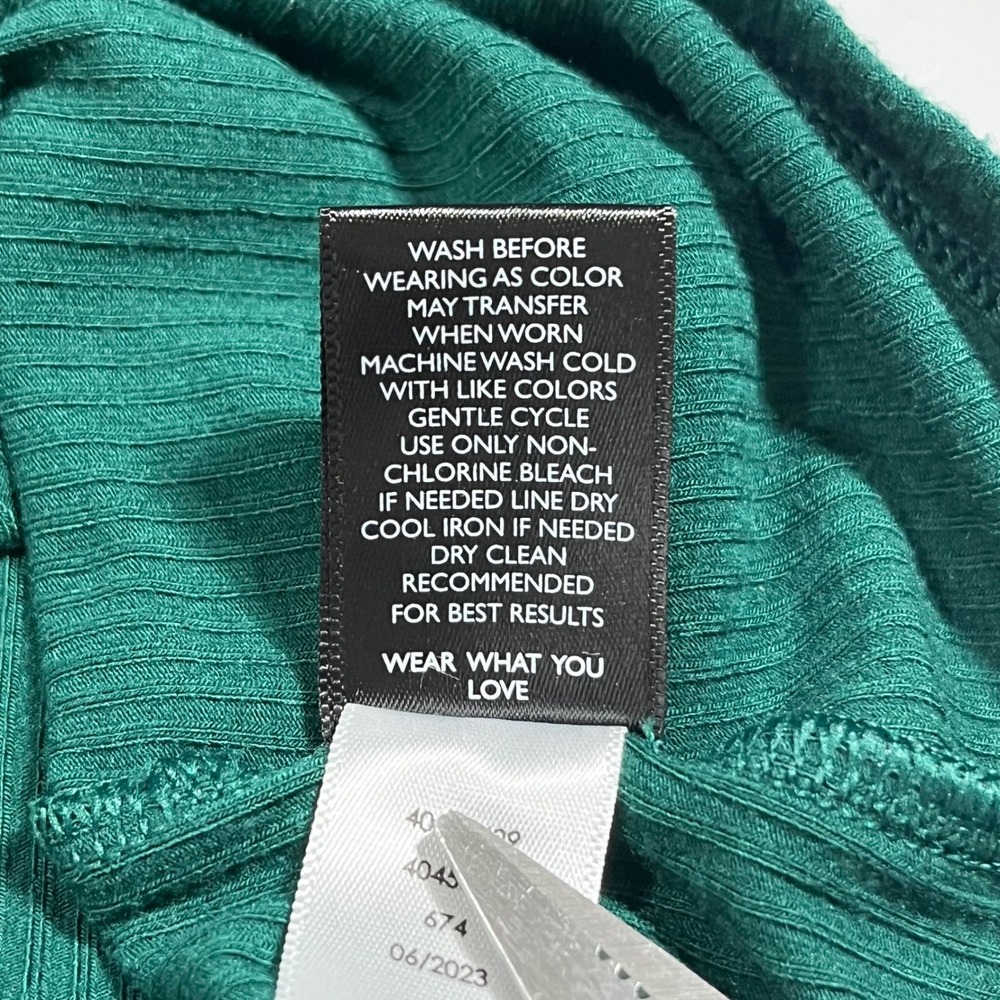 Torrid Super Soft Minimalist 90s Preppy Rib Knit Tank Top Womens 2x Crew Neck - Picture 9 of 9